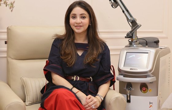 Aesthetic skin care consultation